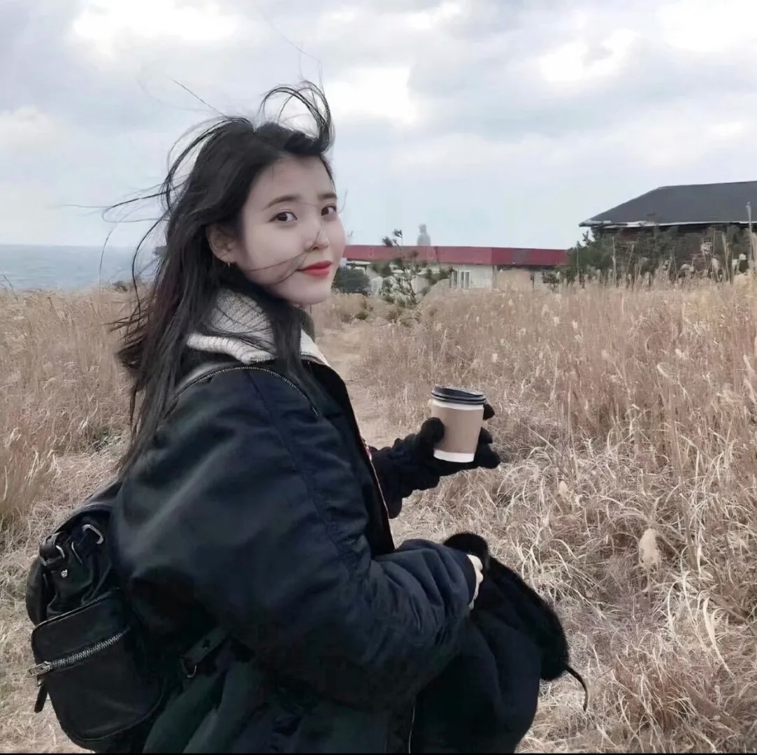 IU Photo 2